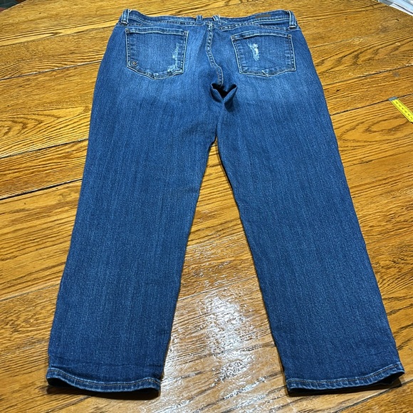 Kut from the Kloth jeans. Catherine Slim Boyfriend. Size 10. - Picture 4 of 11